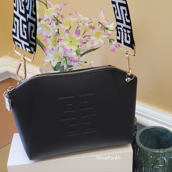 Givenchy pouch - Picture 11 of 14